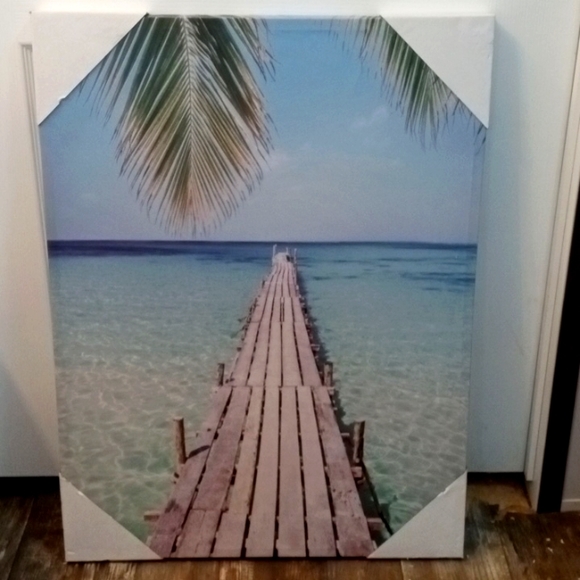 A beach painting. - Picture 1 of 3